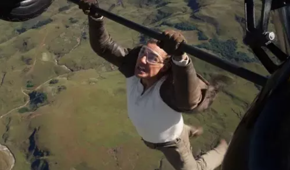 கின்னஸ் சாதனை படைத்த டாம் க்ரூஸ்