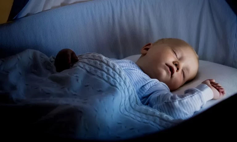 மழைநீர் வடிகாலில் இருந்து கண்டெடுக்கப்பட்ட குழந்தை