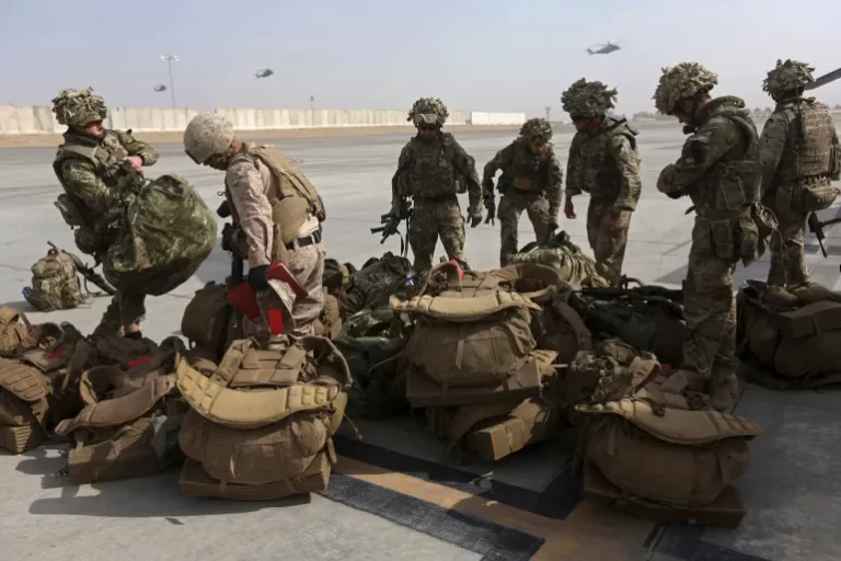 UK special forces chiefs covered up Afghanistan war crimes, inquiry told