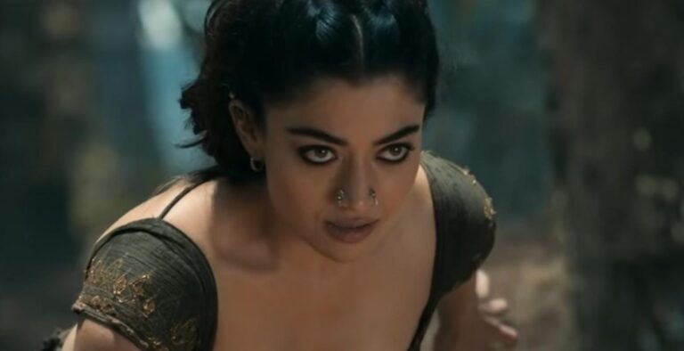 ரத்தக் கறை போஸ்டர் கொடுத்த ராட்சச வெற்றி – சம்பளத்தை தாறுமாறாக உயர்த்திய ‘நேஷனல் கிரஷ்’ ராஷ்மிகா!