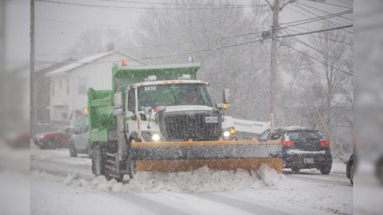 கனடாவில் தொடரும் இயற்கைச் சீற்றம்:  மாகாணங்களுக்கு விடுக்கப்பட்டுள்ள சிவப்பு எச்சரிக்கை.